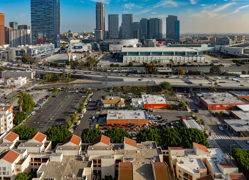 More Photos Of 1337 W 11th Pl, Los Angeles Land For Sale