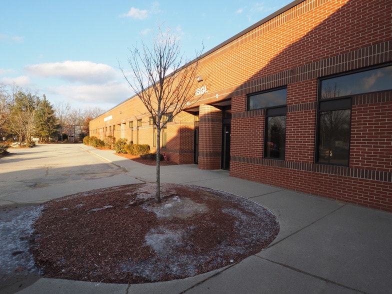 More Photos Of 131 Stedman St, Chelmsford Light Manufacturing For Lease