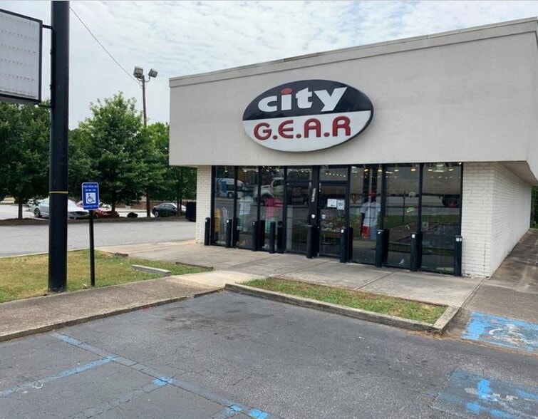 More Photos Of 2545 Wesley Chapel Rd, Decatur Freestanding For Lease