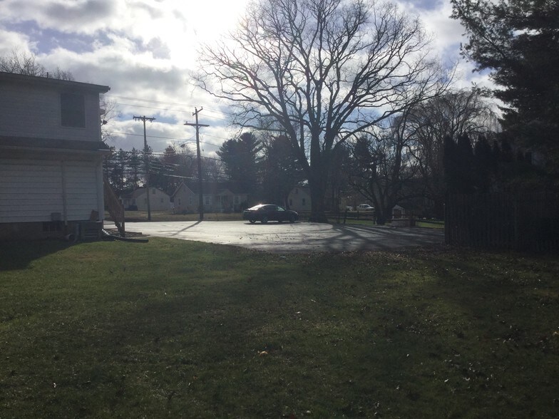 More Photos Of 20 Hillside Ave, Flanders Restaurant For Sale