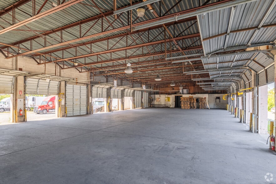 More Photos Of 2250 Stacey Dr, Reading Truck Terminal For Lease