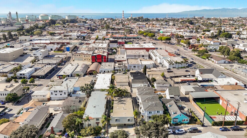 More Photos Of 221 Sheldon St, El Segundo Apartments For Sale