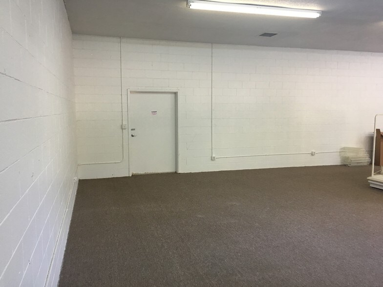 More Photos Of 4434 Austell Powder Springs Rd, Powder Springs Freestanding For Lease