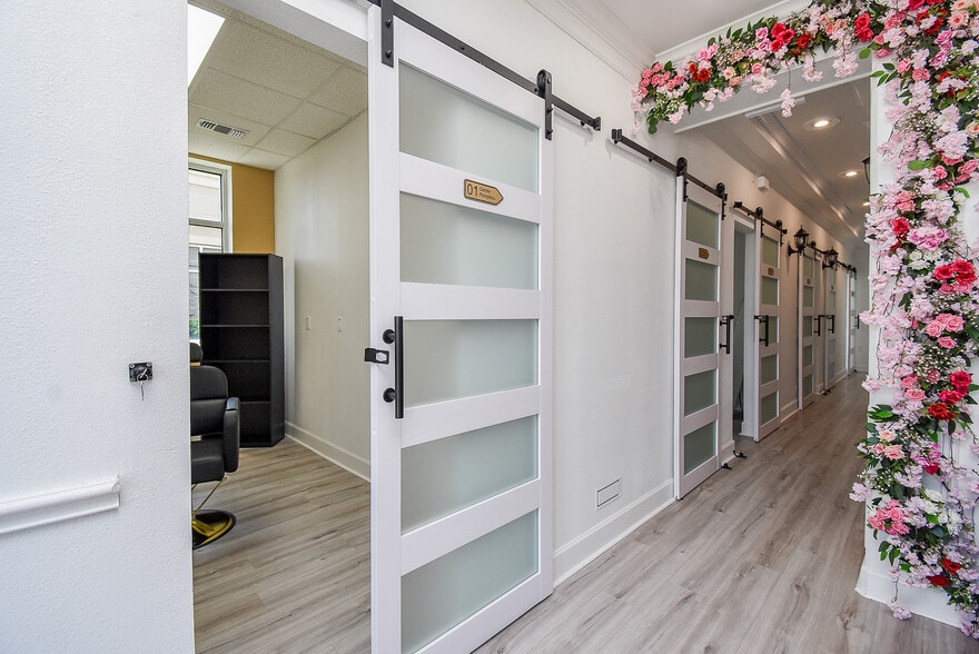 More Photos Of 440 Cobia Dr, Katy Office Residential For Sale