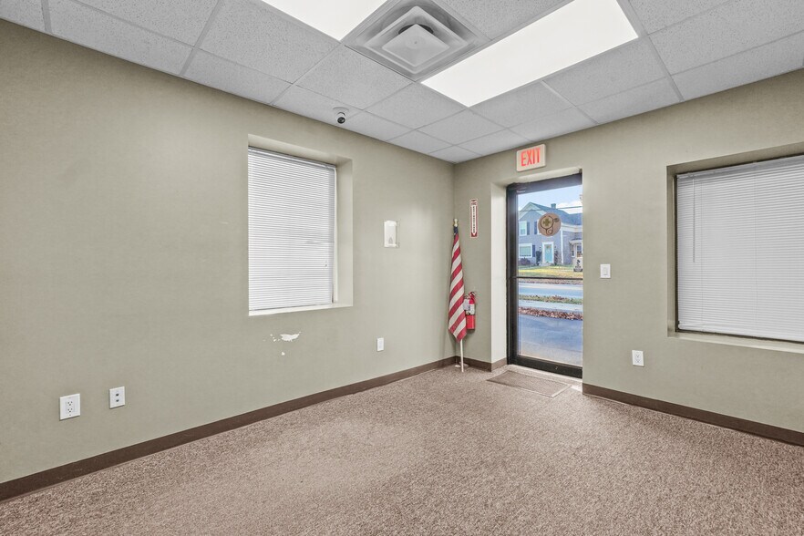 More Photos Of 495 Central Ave, Seekonk Medical For Lease