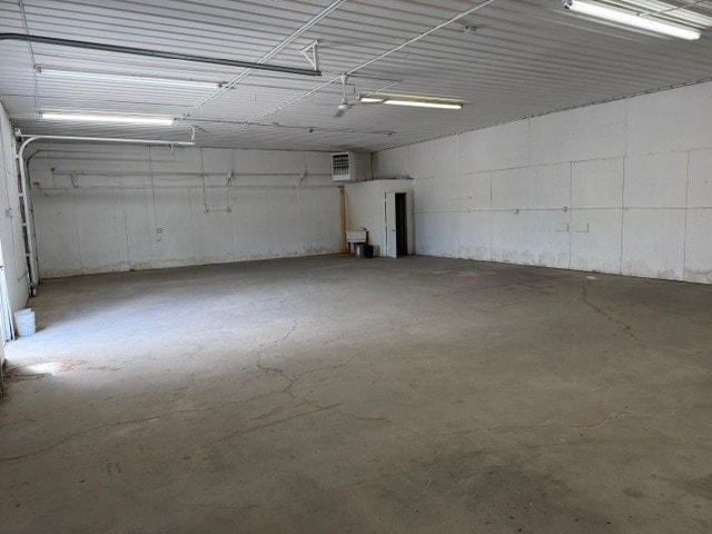 More Photos Of 18130-18134 NW Frontage Rd, Joliet Warehouse For Lease