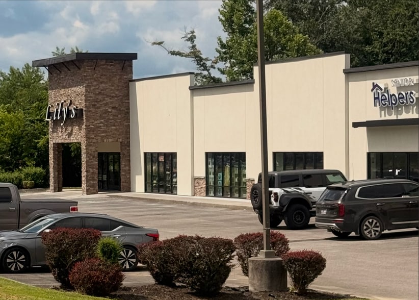 More Photos Of 1536 Winfield Dunn Pky, Sevierville Freestanding For Lease