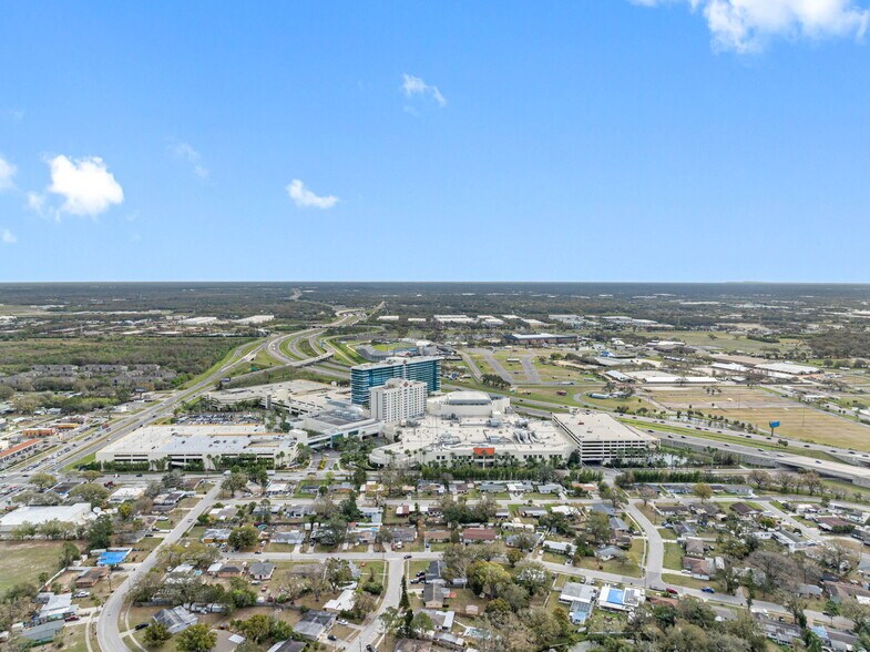 More Photos Of 6801 E Hillsborough Ave, Tampa Office Residential For Lease