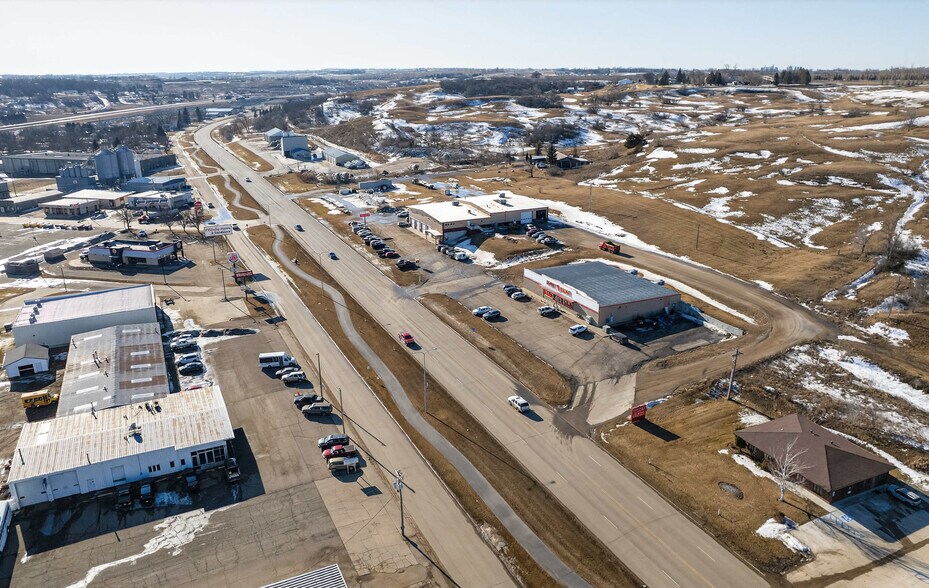 More Photos Of 1346 W Main St, Valley City Freestanding For Sale