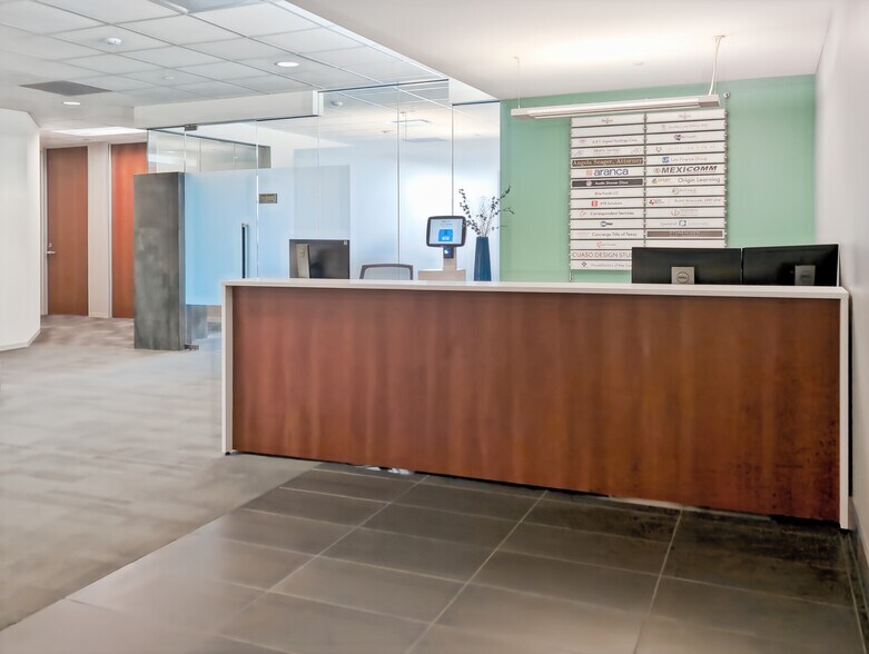 More Photos Of 12600 Hill Country Blvd, Bee Cave Coworking Space