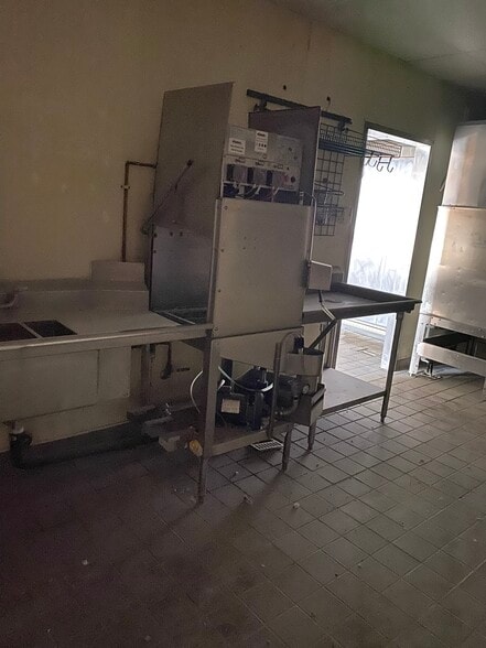 More Photos Of 4280-4302 E Indian School Rd, Phoenix Unknown For Lease