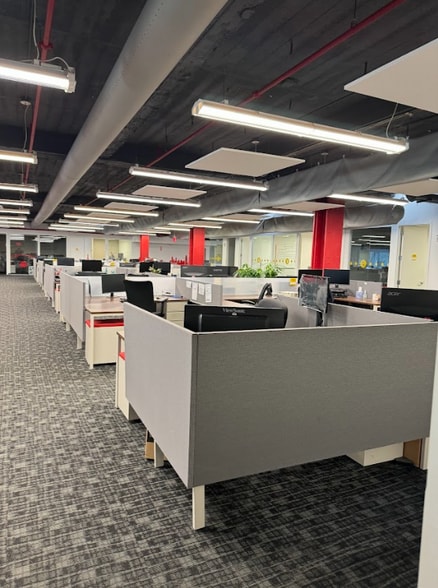 More Photos Of 520 Broad St, Newark Office Residential For Lease