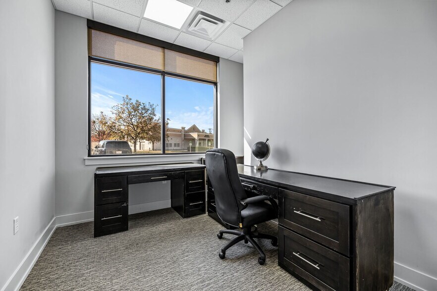 More Photos Of 151 Players Cir, Southlake Loft Creative Space For Lease