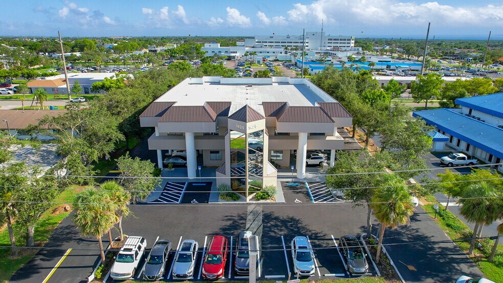 More Photos Of 1425 Viscaya Pky, Cape Coral Medical For Lease
