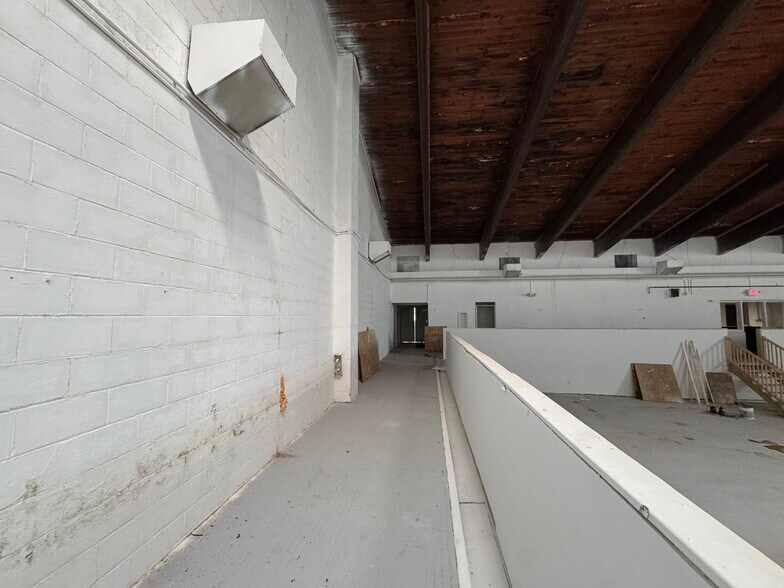 More Photos Of 115 Pioneer Way, Scottdale Warehouse For Sale