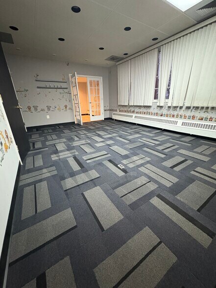 More Photos Of 141 Main St, South River Office For Sale