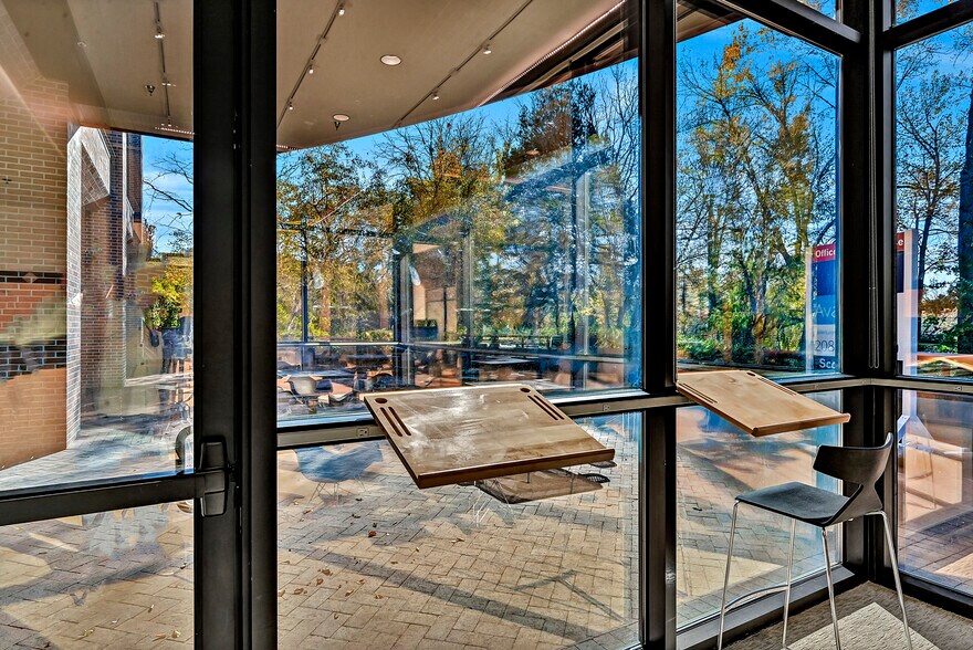 More Photos Of 815 Park Blvd, Boise Office For Lease