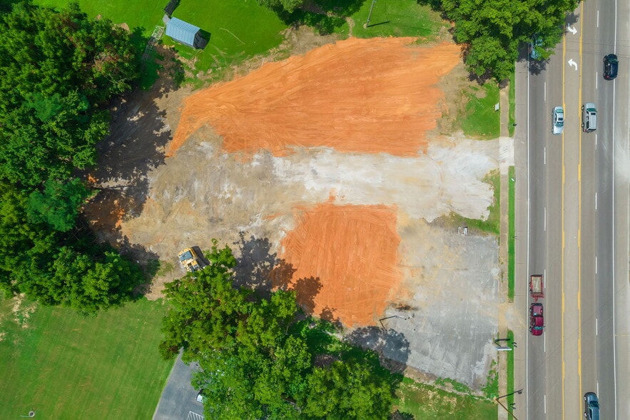 More Photos Of 1851-1871 S Highland Ave, Jackson Land For Lease