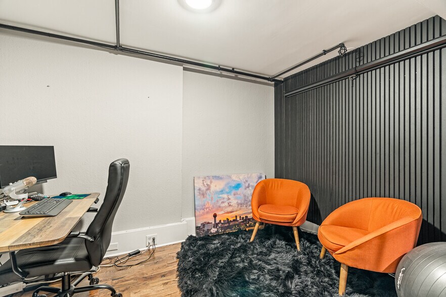 More Photos Of 124 S Gay St, Knoxville Apartments For Lease