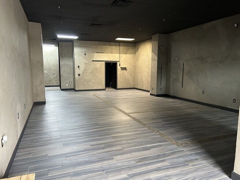 More Photos Of 4300 S Highway 27, Clermont Storefront Retail Office For Lease