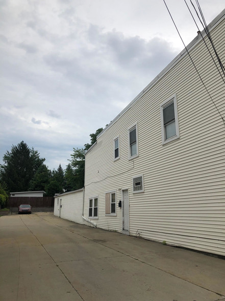 More Photos Of 4439 State Rd, Cleveland Storefront For Sale