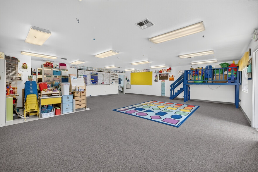 More Photos Of 1706 Bronco Ln, Richland Daycare Center For Sale