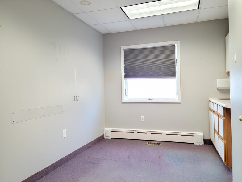 More Photos Of 37 Pierrepont Ave, Potsdam Medical For Sale