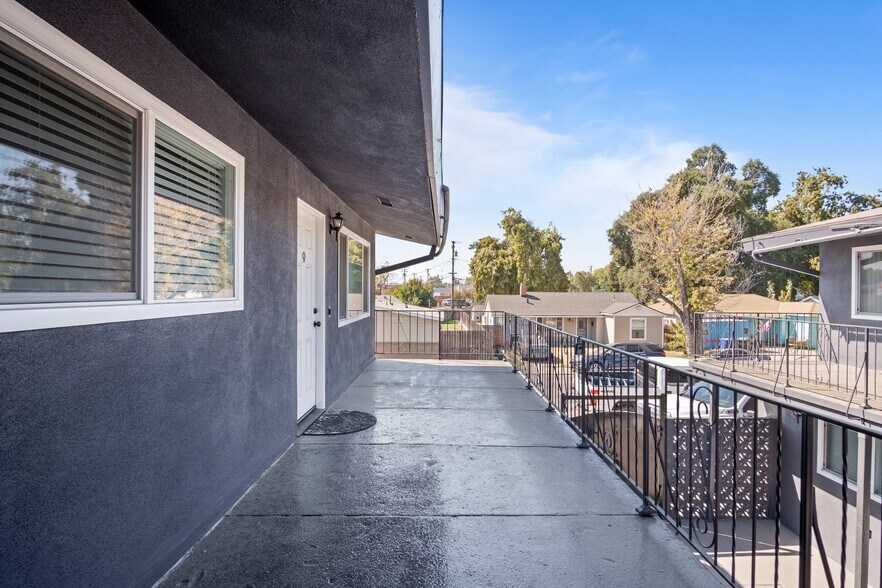 More Photos Of 116 Covena Ave, Modesto Apartments For Sale
