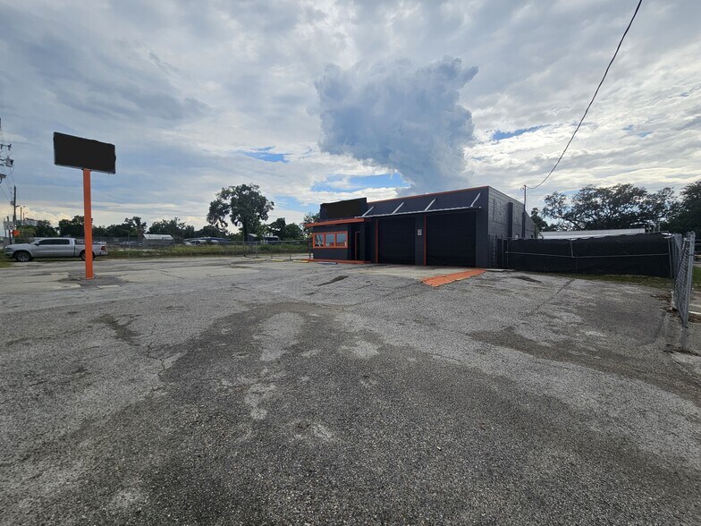 More Photos Of 15217 US 301, Dade City Office For Sale
