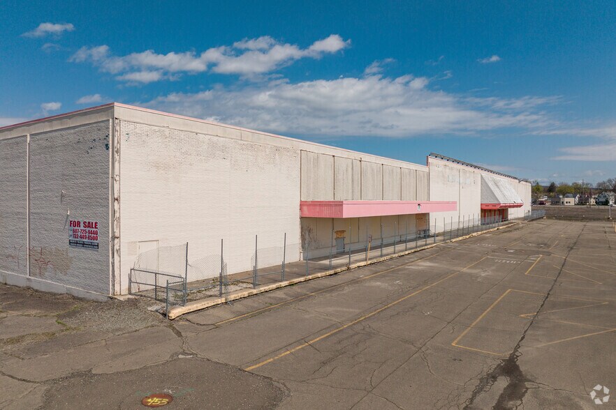 Primary Photo Of 219 Vestal Ave, Endicott Freestanding For Sale