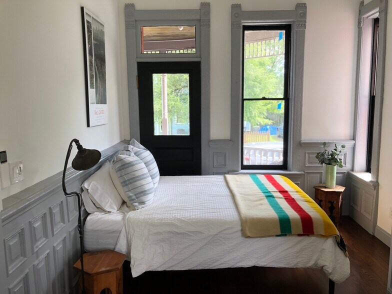 More Photos Of 2 Courtney Ave, Newburgh Apartments For Sale
