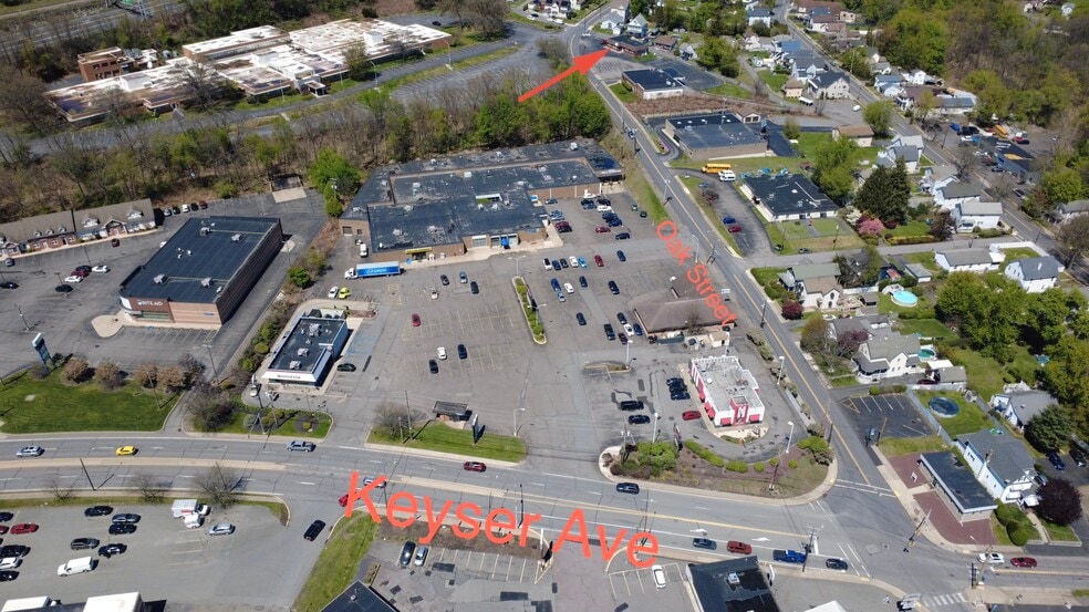More Photos Of 922 Oak St, Scranton Office For Lease