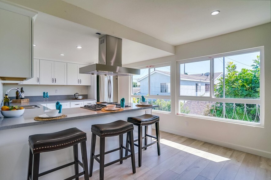 More Photos Of 1512 Sherman Pl, Long Beach Apartments For Sale
