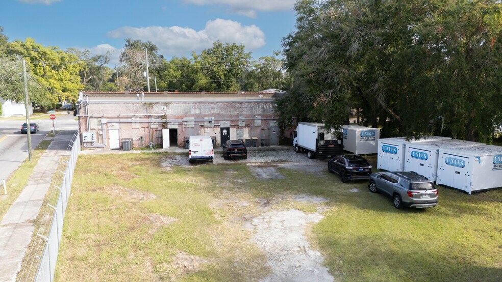 More Photos Of 446 Golfair Blvd, Jacksonville Storefront Retail Office For Sale