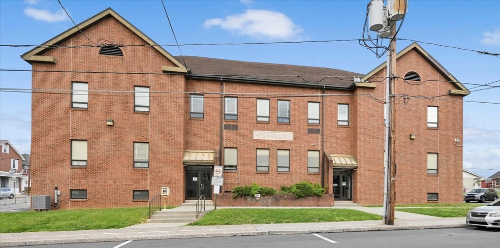 Primary Photo Of 855 Lincoln Ave, Northampton Office For Sale