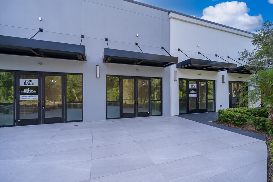 More Photos Of 3370 Rouse Rd, Orlando General Retail For Sale