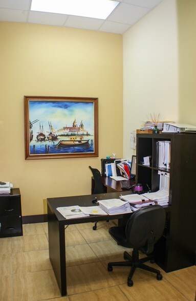 More Photos Of 10388 State Road 84, Davie Warehouse For Lease