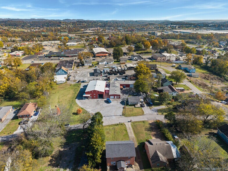 Primary Photo Of 201 Graves Rd, Goodlettsville Office For Sale