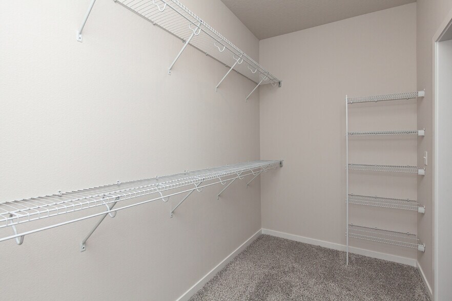 More Photos Of 3656 NE Marissa Ln, Ankeny Apartments For Sale