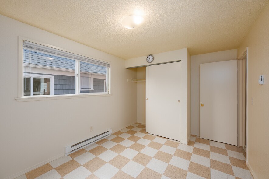 More Photos Of 2712-2716 South 12th Street, Tacoma Apartments For Sale
