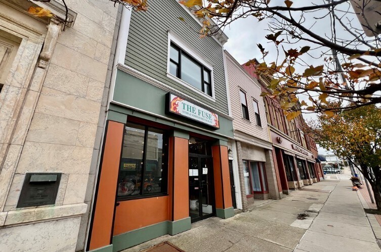 More Photos Of 18 W Bridge St, Oswego Storefront Retail Residential For Sale