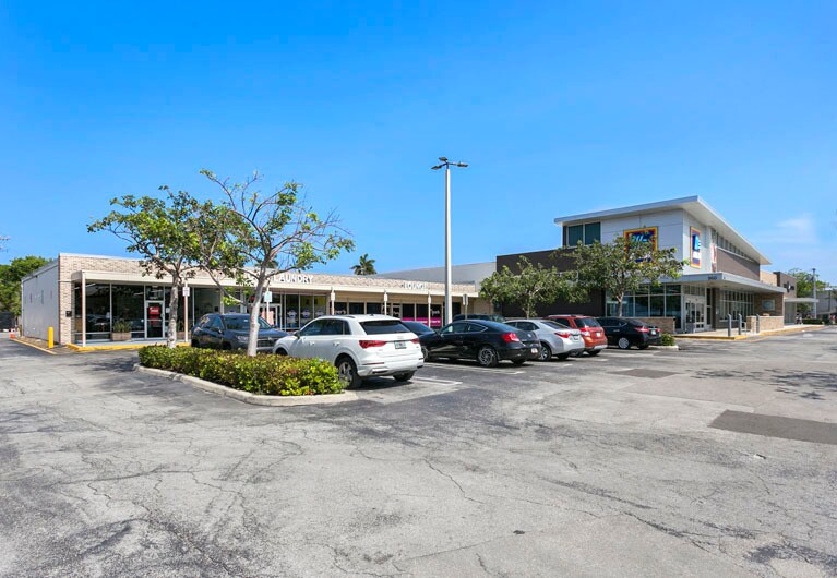 More Photos Of 960 N Federal Hwy, Pompano Beach Unknown For Lease