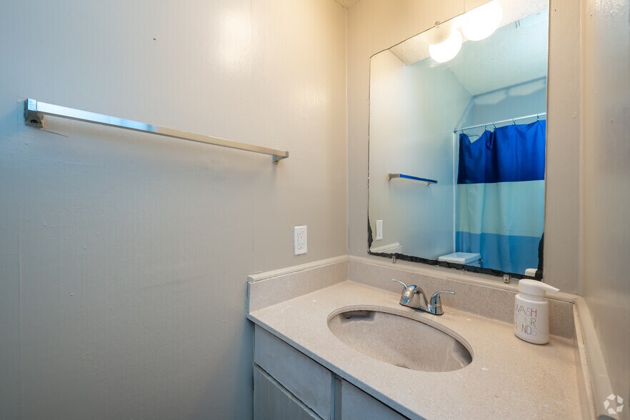 More Photos Of 10530 Florida Blvd, Baton Rouge Apartments For Sale