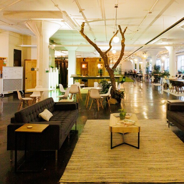 Primary Photo Of 1010 W Lake St, Minneapolis Coworking Space