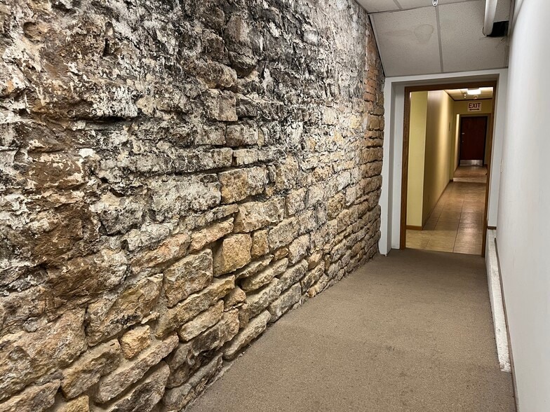 More Photos Of 122 S Minnesota Ave, Saint Peter Apartments For Sale