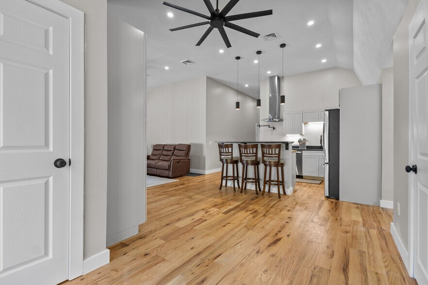 More Photos Of 98 Minebrook Rd, Webster Self Storage For Sale