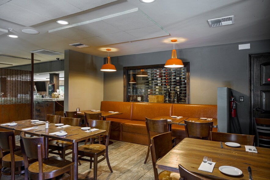 More Photos Of 19920 1st St, Hilmar Restaurant For Lease