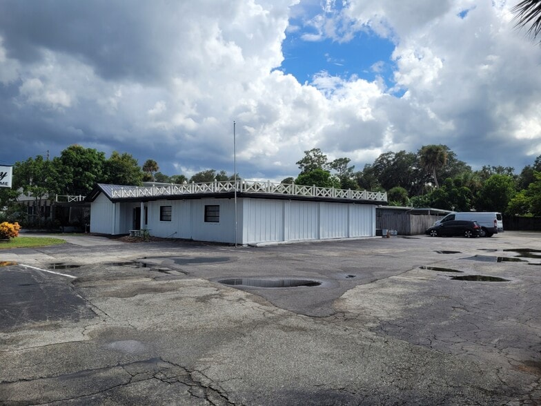 Primary Photo Of 1108 N Dixie Fwy, New Smyrna Beach Funeral Home For Sale