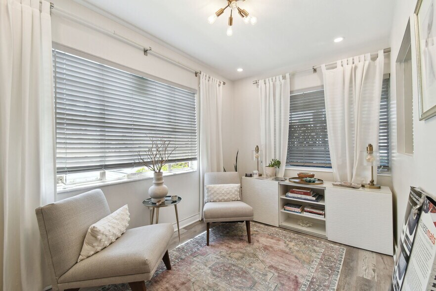 More Photos Of 3019 W Azeele St, Tampa Loft Creative Space For Sale