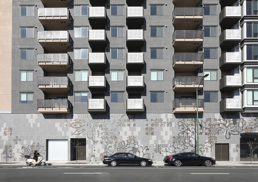 More Photos Of 1100 Webster St, Oakland Apartments For Lease